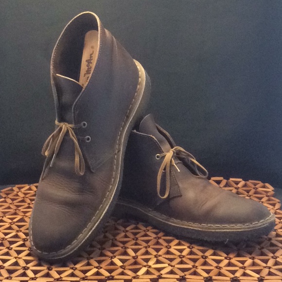 clarks desert boots size 9